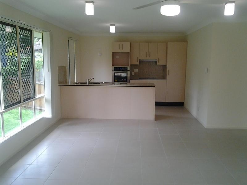 11 Conway Street, Riverview QLD 4670